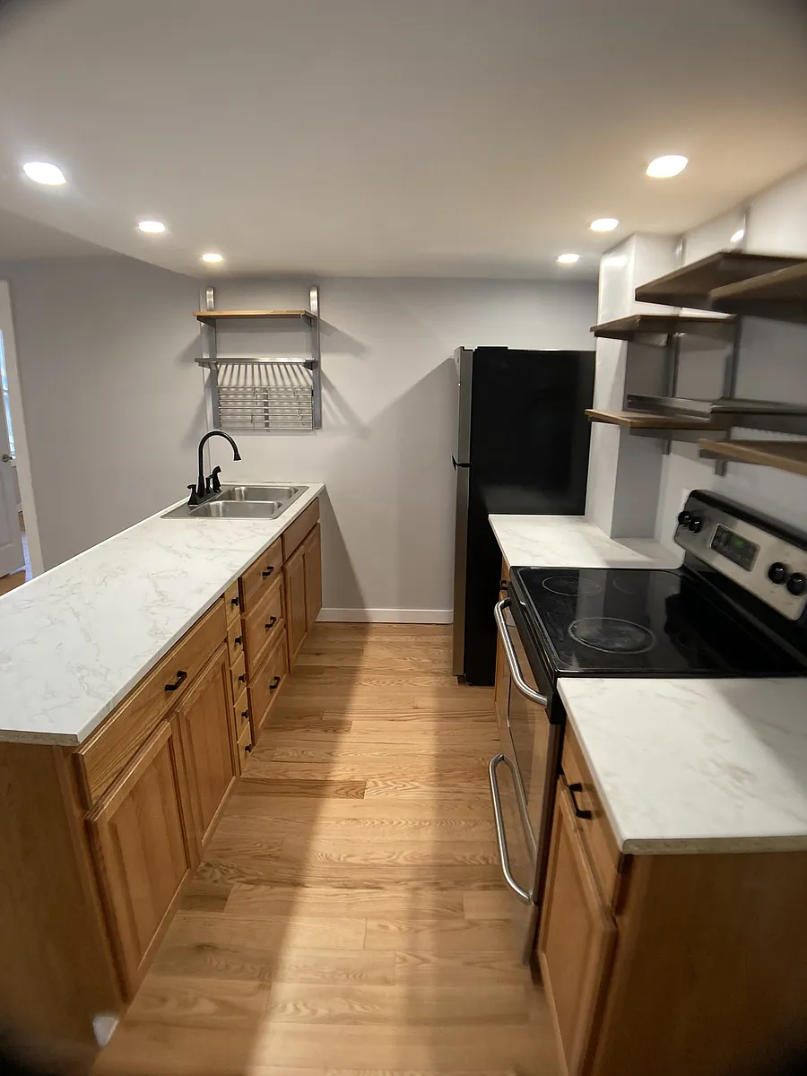 Building Photo - 20 G St