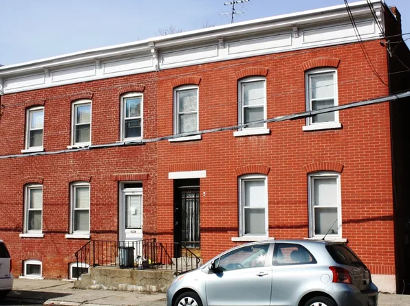 33 14th St, Troy, NY 12180