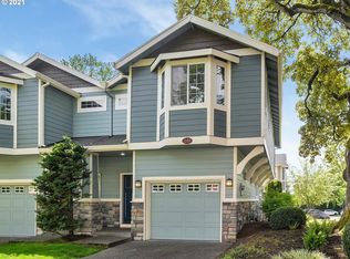 2158 NE Multnomah St, Portland, OR 97232