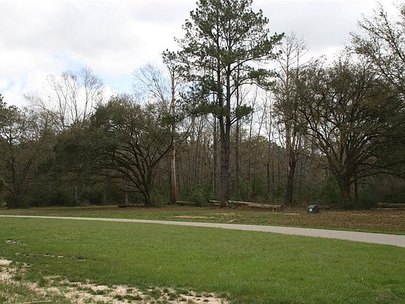 4th image of 21125 Little John Dr