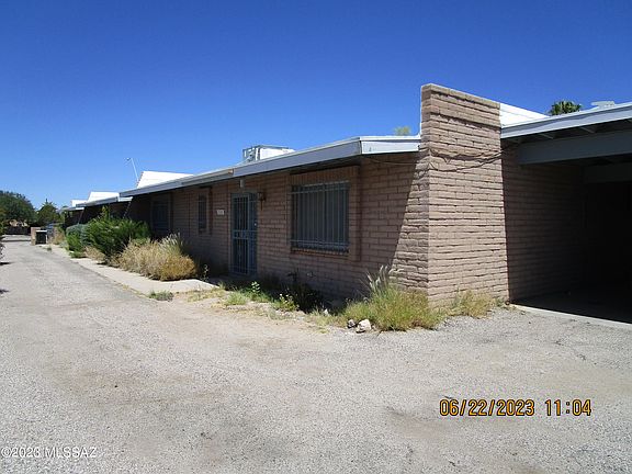 2nd image of 910 N Camino Seco