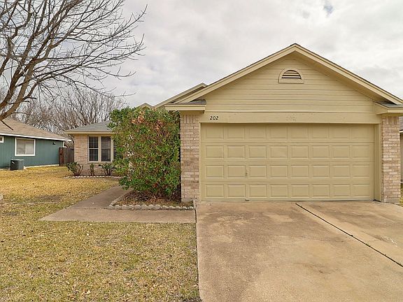 2nd image of 202 Quail Cir