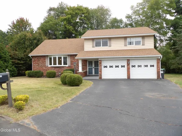 2016 Lisa Lane, Schenectady, NY 12303