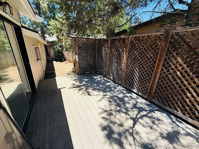 1222 Jobs Peak Dr — Photo 28