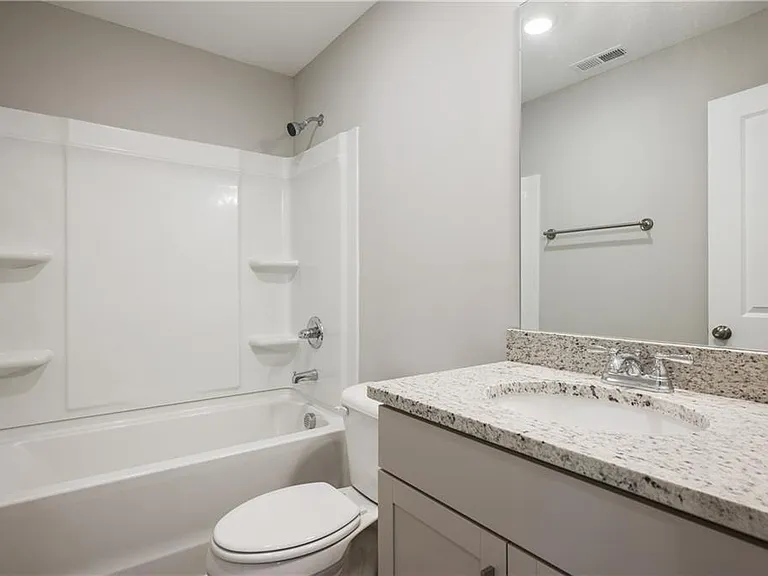 2826 Laurel Ridge Cir — Photo 20