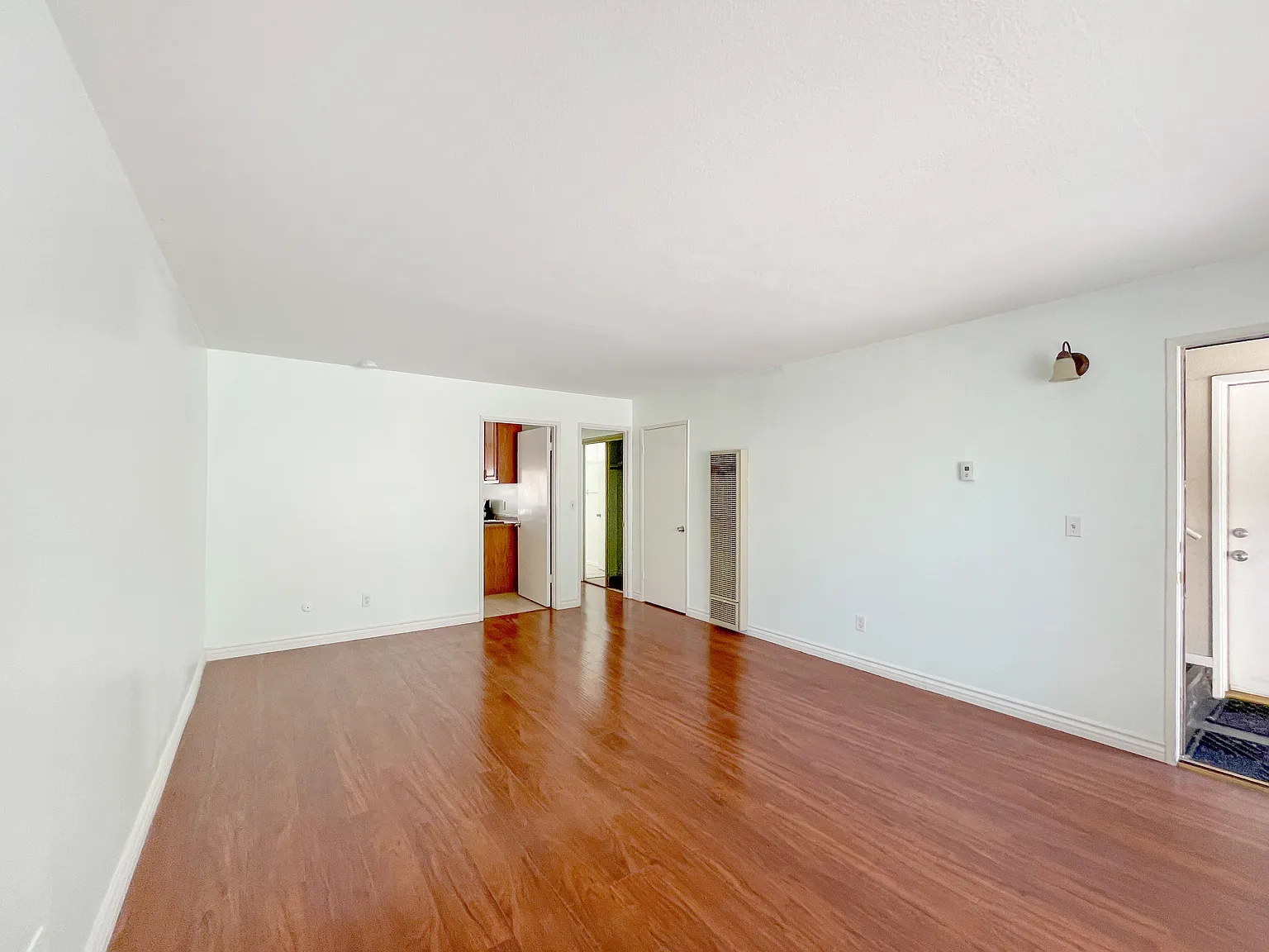 Studio, 535 sqft, $1,600 — Photo 4