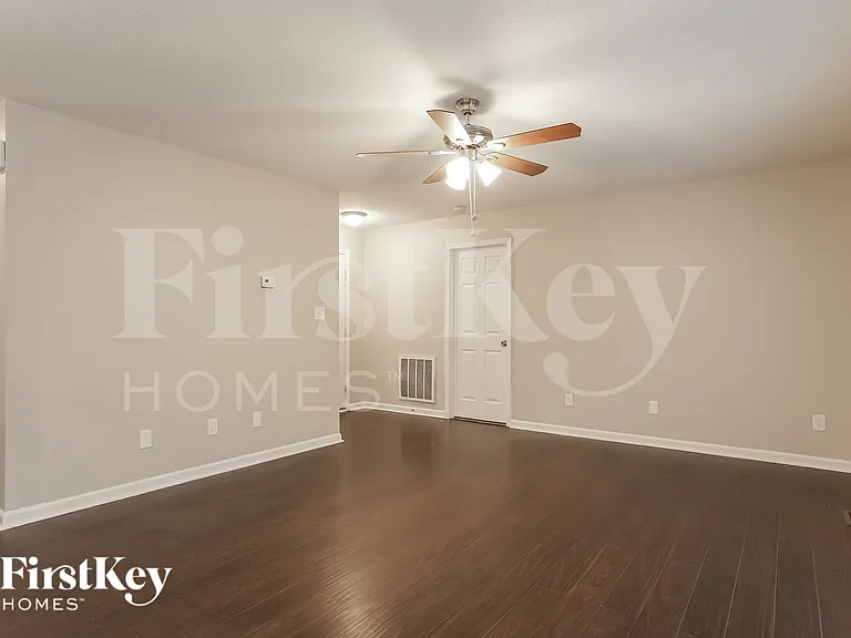 1916 Ranch Mill Cir — Photo 3