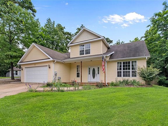 2nd image of 9 Buckland Ln