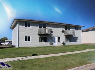 1812 6th St SE #C, Minot, ND 58701