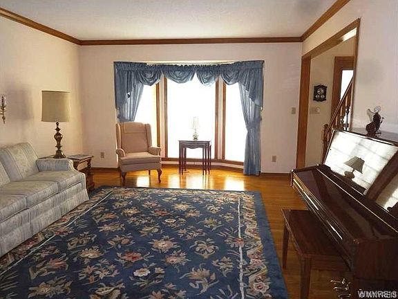 4th image of 32 Pinelake Ct