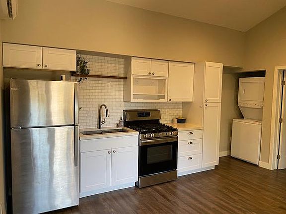 2nd image of 887 Sussex Cir #B