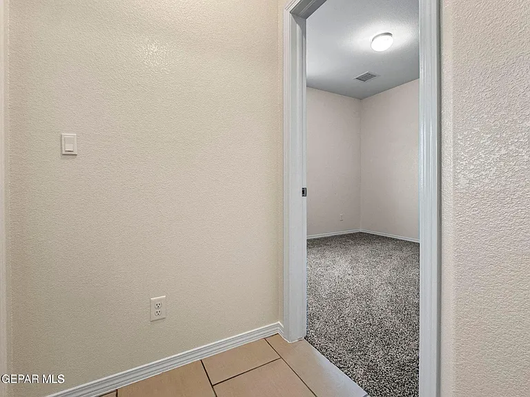 15216 Hunch Ct — Photo 6