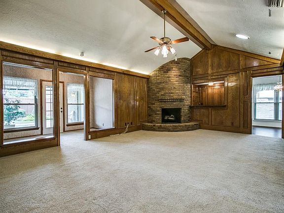 4th image of 2605 Webster Dr