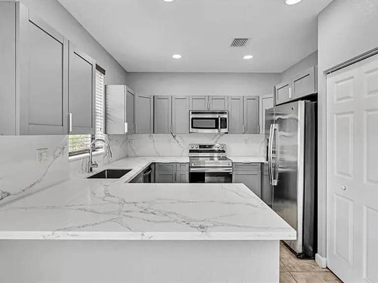 3320 W 90th St #Townhouse 3320 — Photo 25