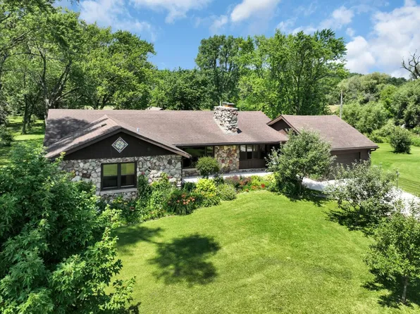 5625 South Martin ROAD, New Berlin, WI 53146