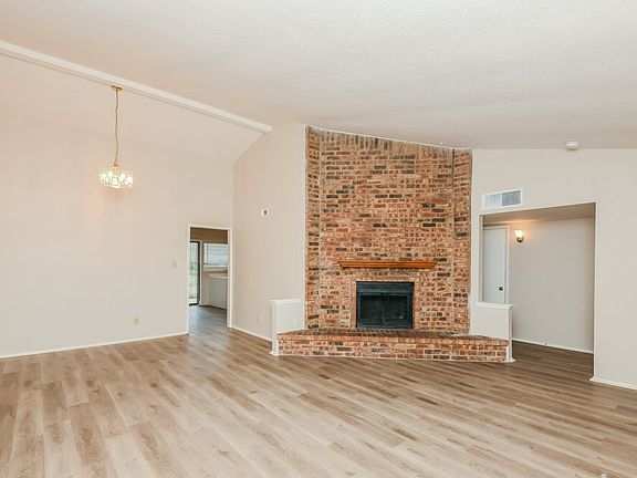 4th image of 3913 Horizon Pl