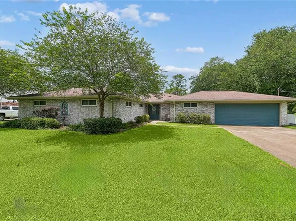 258 Plantation Rd, Hahnville, LA 70057