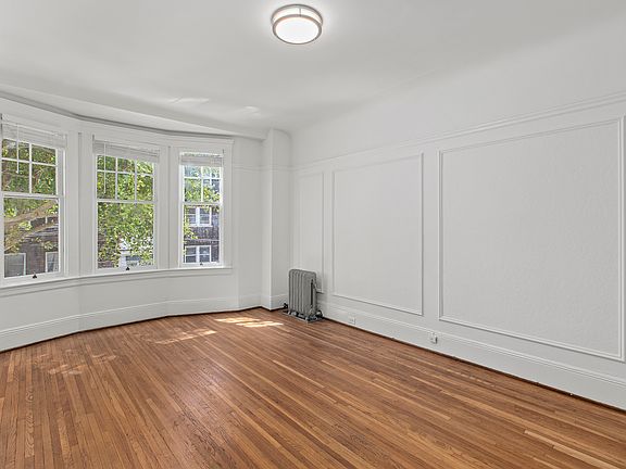 2nd image of 2480 Washington St #229bb79bc