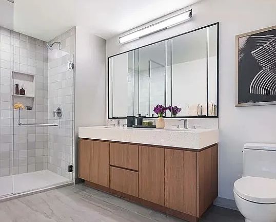 5th image of 164 N Peoria St #908