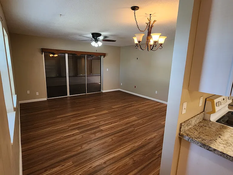 965 Fay Blvd — Photo 15