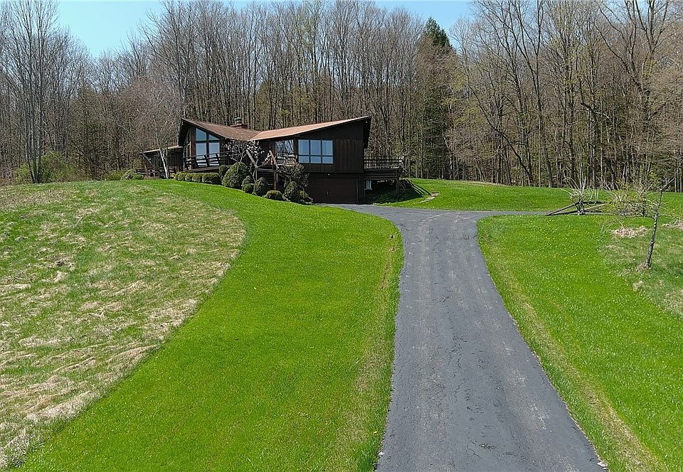 8086 Back Creek Rd, Hamburg, NY 14075 Zillow
