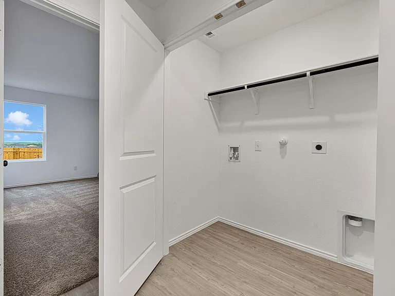 9206 Selene Pl — Photo 14
