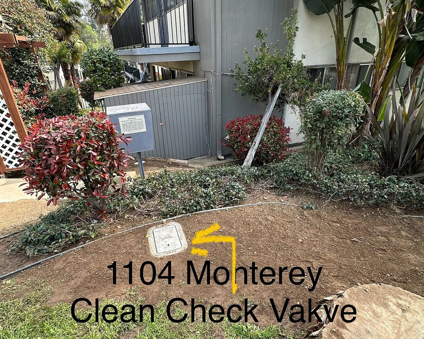 1104-1108 Monterey — Photo 1