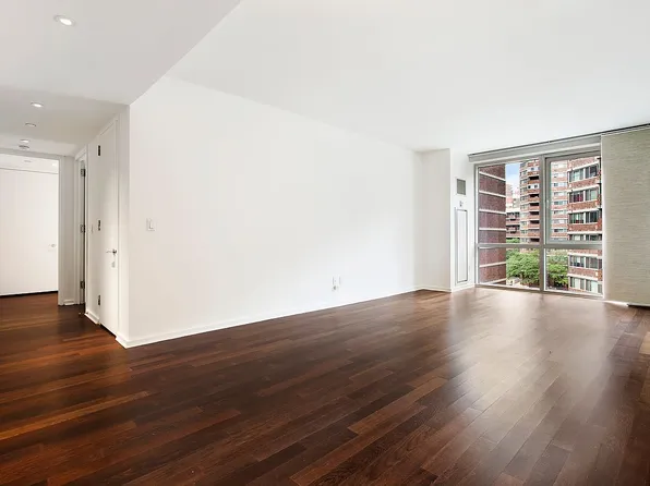 340 E 23rd St APT 6E, New York, NY 10010