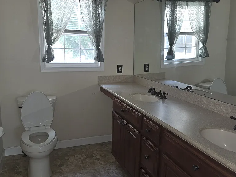 212 Sandstone Dr — Photo 12