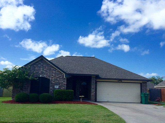 1st image of 102 Brazos Ct