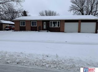 460 Eagle Dr, Eagle, NE 68347