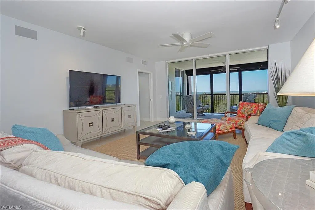 2 bed, 2.0 bath, 1818 sqft, $12,000 — Photo 1