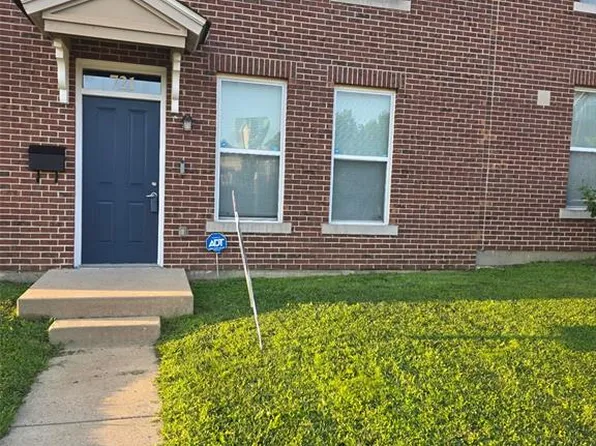 721 Dickson St, Saint Louis, MO 63106