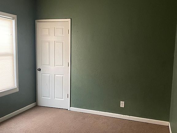 5th image of 3912 Park Ave