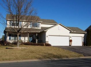 2325 Thrush St, Shakopee, MN 55379