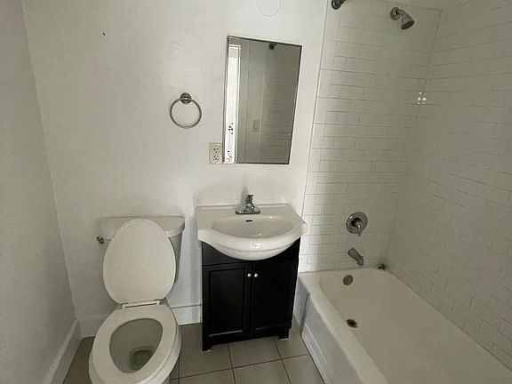 4th image of 1213 Gordon St #1