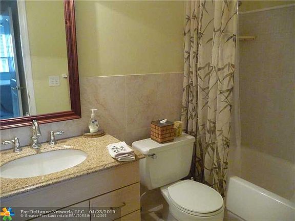 5th image of 1821 NE 62nd St APT 408