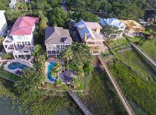 4 Whispering Palms Ln, Isle Of Palms, SC 29451