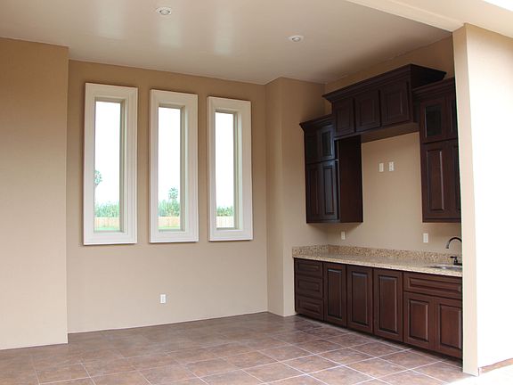 3rd image of 1501 Finch Lane