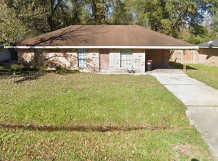 206 German Ln, Lafayette, LA 70507