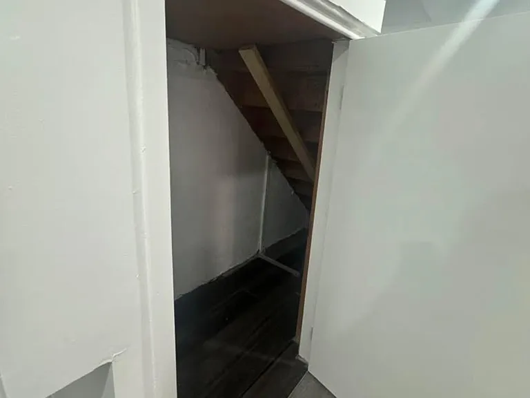 148 Cosburn Ave S #BASEMENT — Photo 3