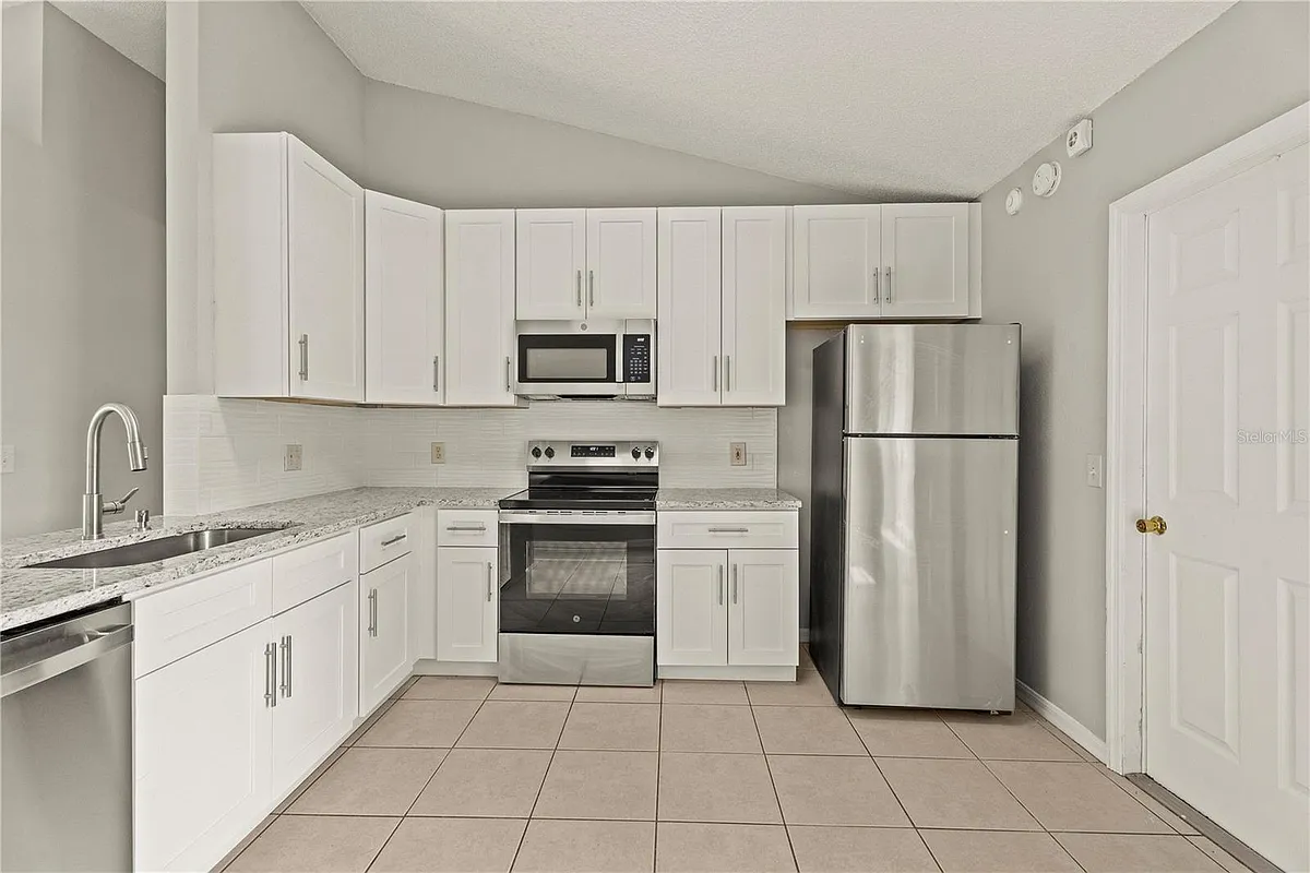 Building Photo - 145 Pompei Dr