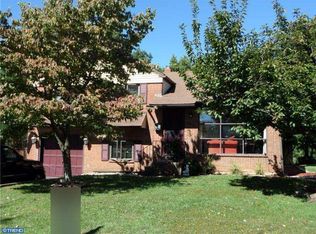 522 Melody Ln, Glenside, PA 19038