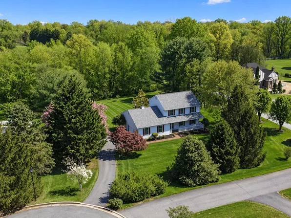 11 Country Hill Ct, Kingsville, MD 21087