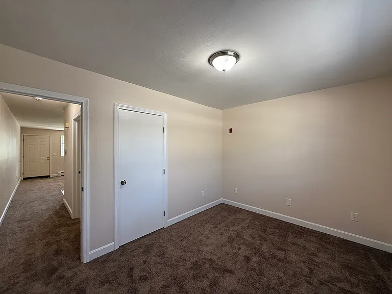 7 Brook St #45 — Photo 4