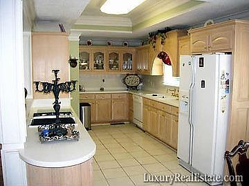 5th image of 615 Willow Knoll Dr SE