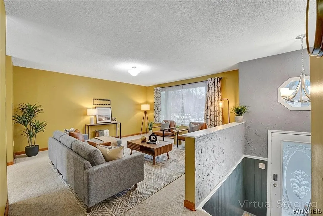3 bed, 1.5 bath, 2012 sqft, $3,300 — Photo 3