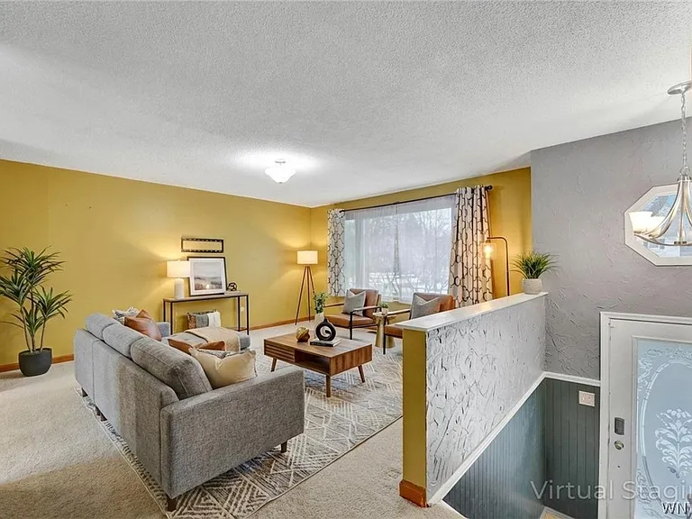 36 Altair Dr — Photo 3