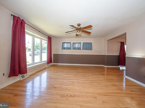 5th image of 437 Rittenhouse Cir