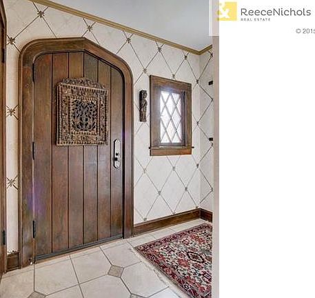 Elegant door and foyer area!